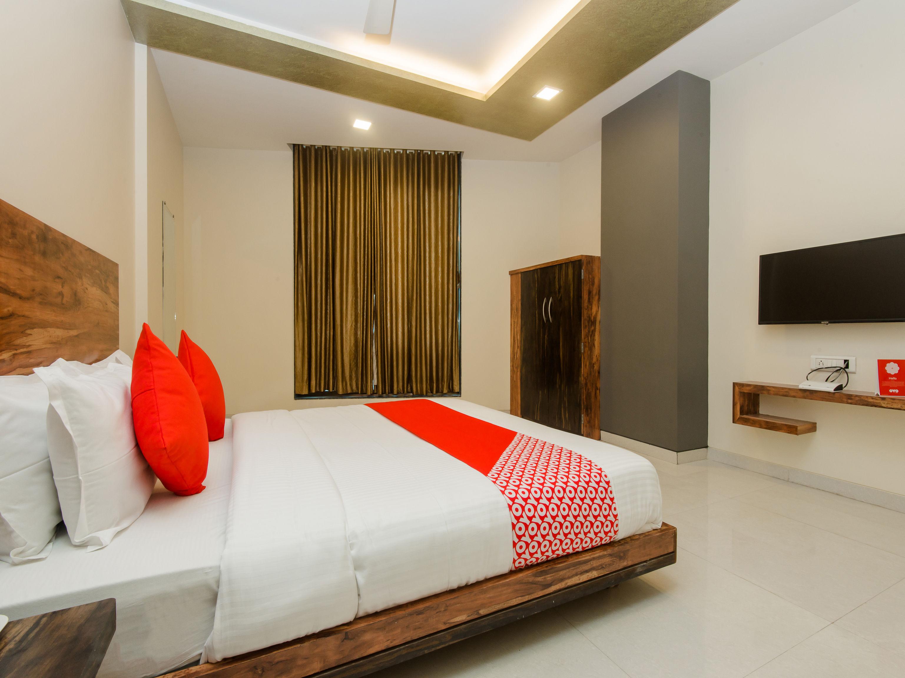 Sai Comforts Hotel