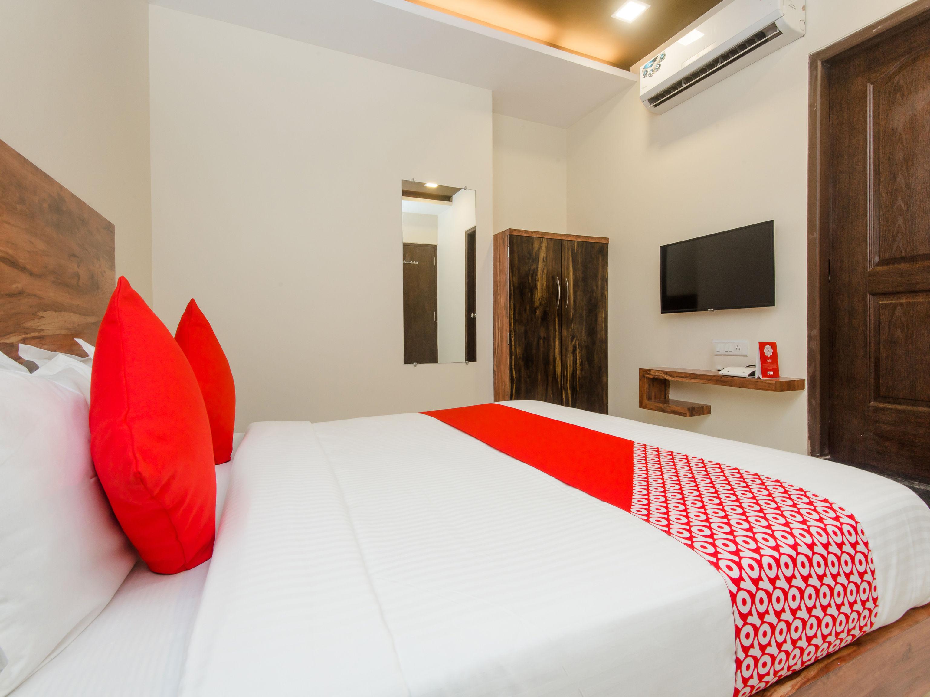 Sai Comforts Hotel
